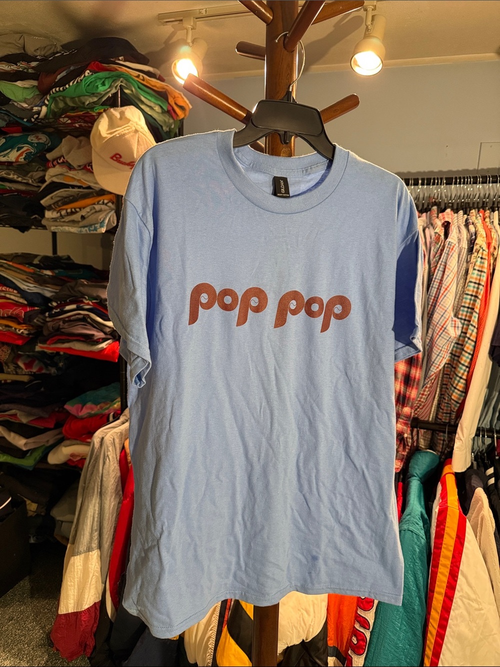 Philadelphia Phillies ‘Pop Pop’ Graphic Tee